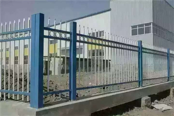新疆静电喷涂护栏
